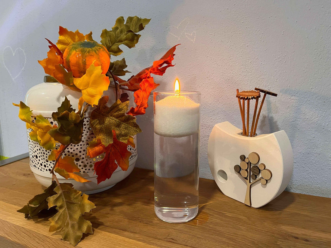 Candele galleggianti create con Perle di Cera naturali ed ecologiche in vaso di vetro