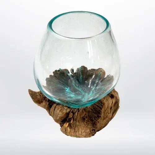vaso in Vetro fuso su legno