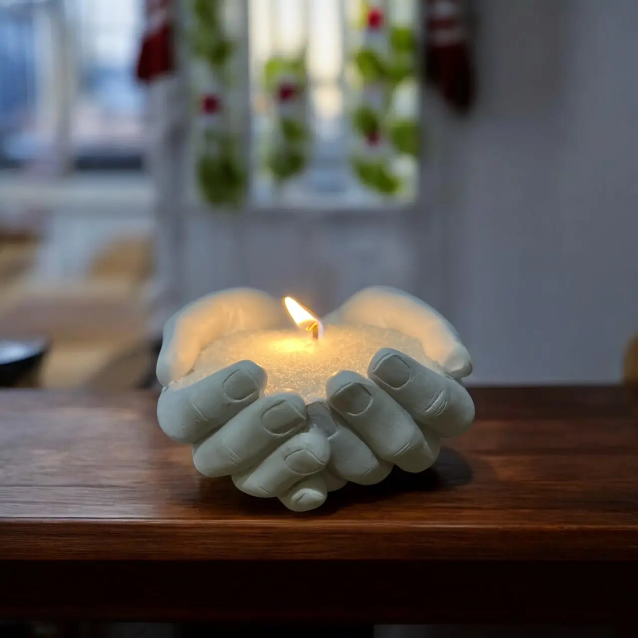 Mani che accolgono con Perle di Cera Bianche